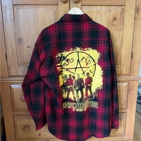 Supernatural Culturefly Plaid Winchester Brothers Size L - Picture 2 of 6